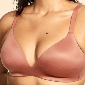Nwt Victoria secret infinity bra Nude colors